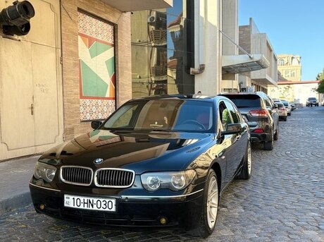 BMW 735 2002