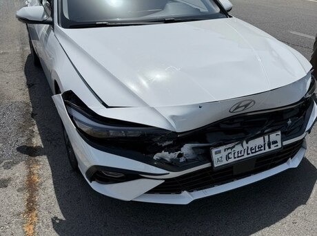 Hyundai Elantra 2024