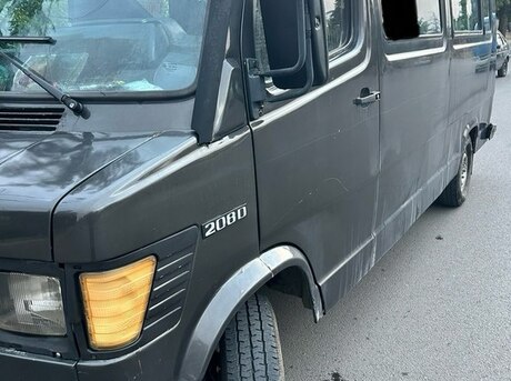 Mercedes 208 D 1991