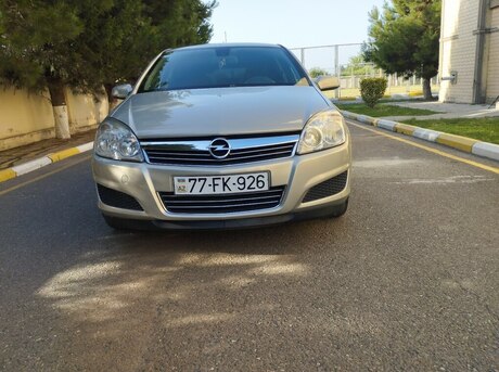 Opel Astra 2008