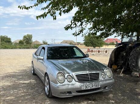 Mercedes E 320 2000