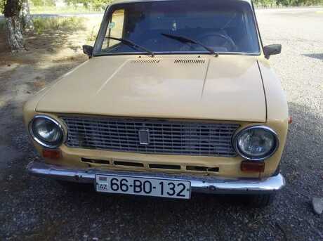 LADA (VAZ) 21011