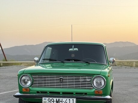 LADA (VAZ) 21011
