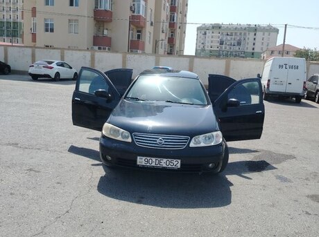 Nissan Sunny 2008