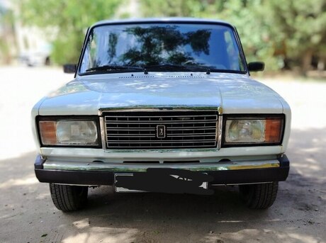 LADA (VAZ) 2107