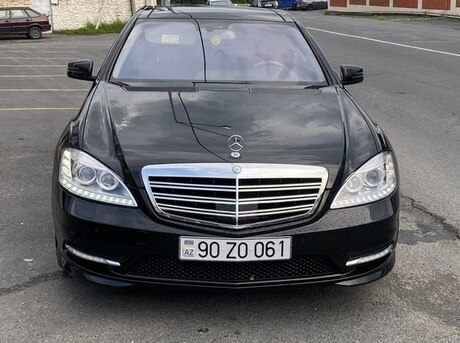 Mercedes S 500
