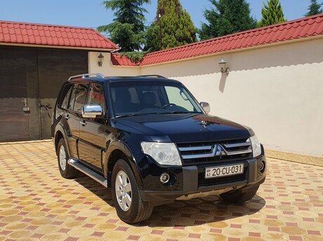 Mitsubishi Pajero 2008