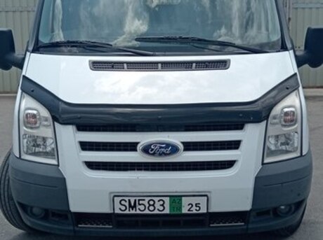 Ford Transit 2010