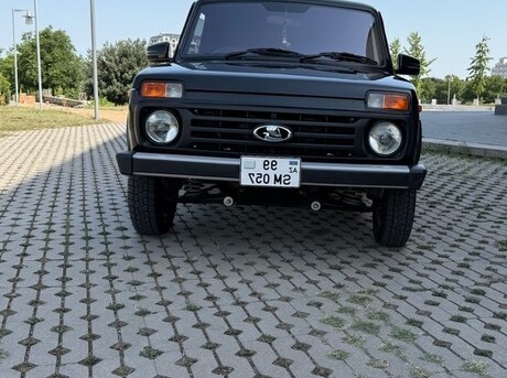 LADA (VAZ) Niva 2022
