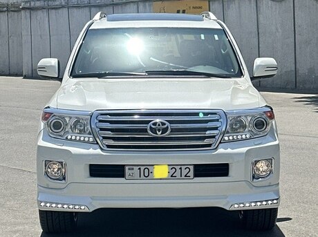 Toyota Land Cruiser 2011