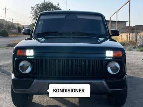 LADA (VAZ) Niva 2015