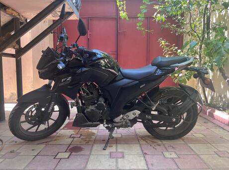 Yamaha FZ25