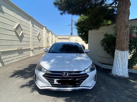 Hyundai Elantra 2018