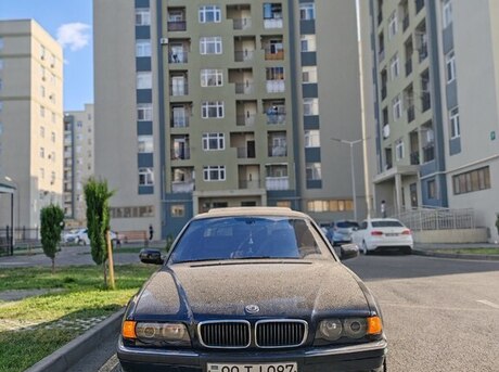 BMW 728 2000