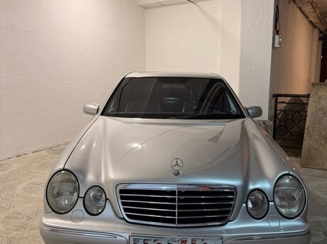 Mercedes E 320 2001