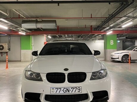 BMW 320 2011