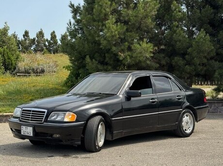 Mercedes C 230