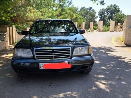 Mercedes C 220