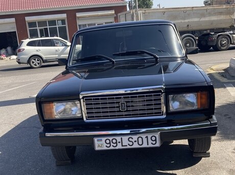 LADA (VAZ) 2107 2011