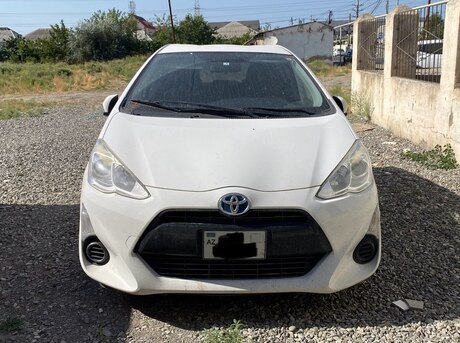 Toyota Aqua 2016