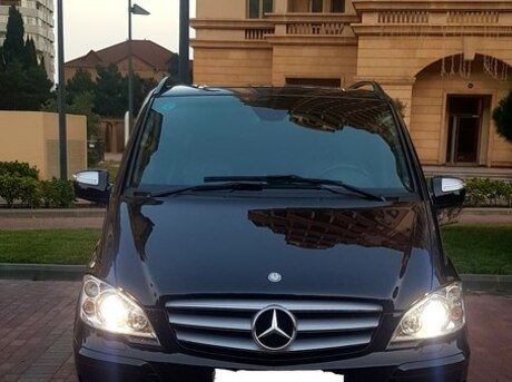 Mercedes Viano