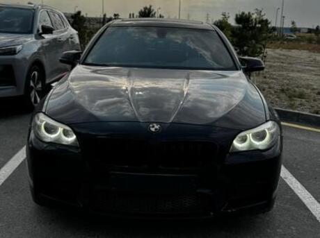 BMW 528