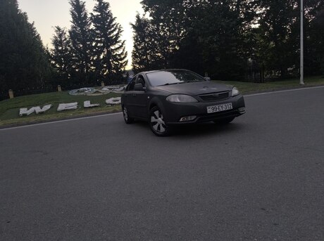 Daewoo Gentra 2014
