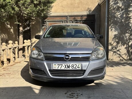 Opel Astra 2004