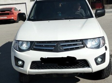 Mitsubishi L200