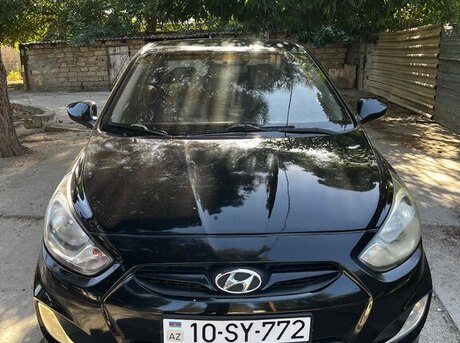Hyundai Accent 2011