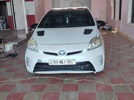 Toyota Prius 2012