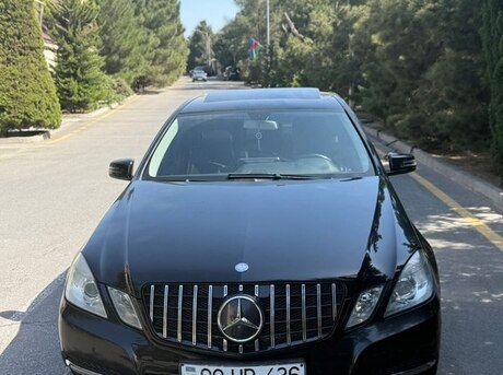 Mercedes E 200 2012
