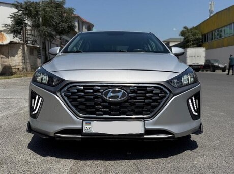 Hyundai IONIQ