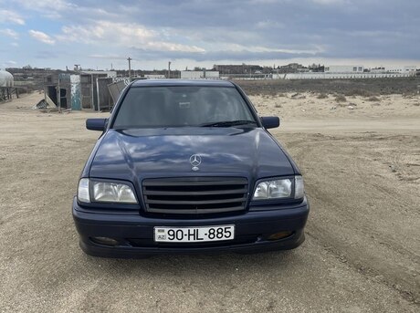 Mercedes C 180