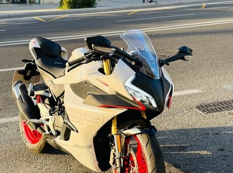 CFMOTO 450 SR