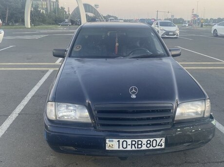 Mercedes C 180