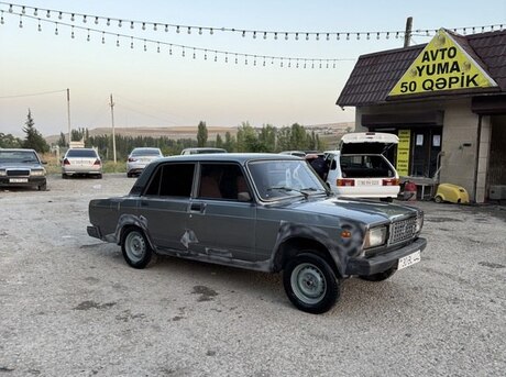 LADA (VAZ) 2107