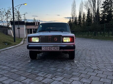 LADA (VAZ) 2107