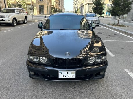 BMW 525