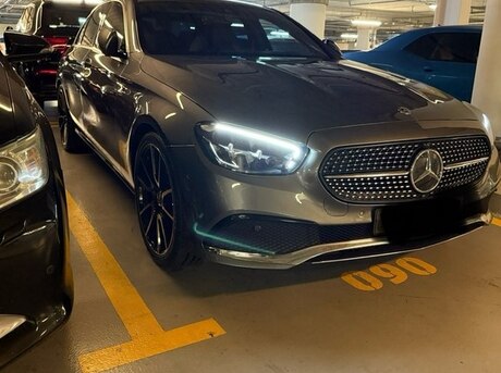 Mercedes E 200