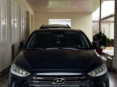 Hyundai Elantra 2018
