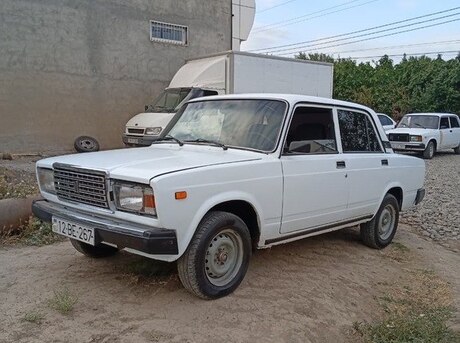 LADA (VAZ) 2107 2004
