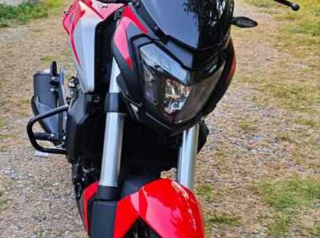 Bajaj Dominar 250 2025