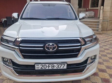 Toyota Land Cruiser 2013