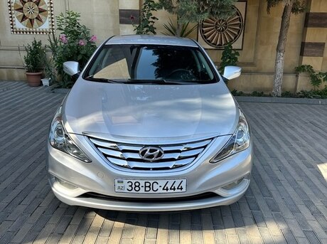 Hyundai Sonata 2011