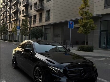 Mercedes E 300