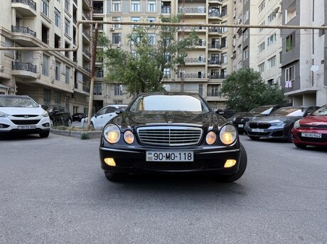 Mercedes E 240 2002