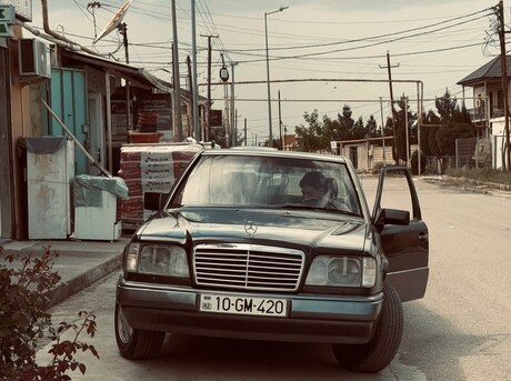 Mercedes E 220 1994