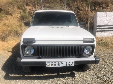 LADA (VAZ) Niva 2010