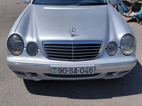 Mercedes E 220 d 2000